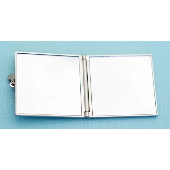 Vintage Minimalist Monogram Letter A Silver Tone Compact Case - E9 - Picture 2 of 3